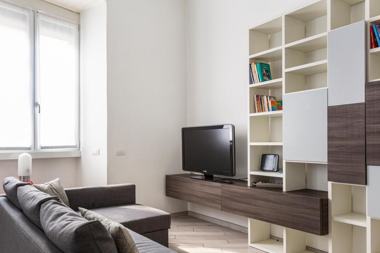 Spacious Retreat Steps From Lambrate Metro- Via Pacini มิลาน ภายนอก รูปภาพ