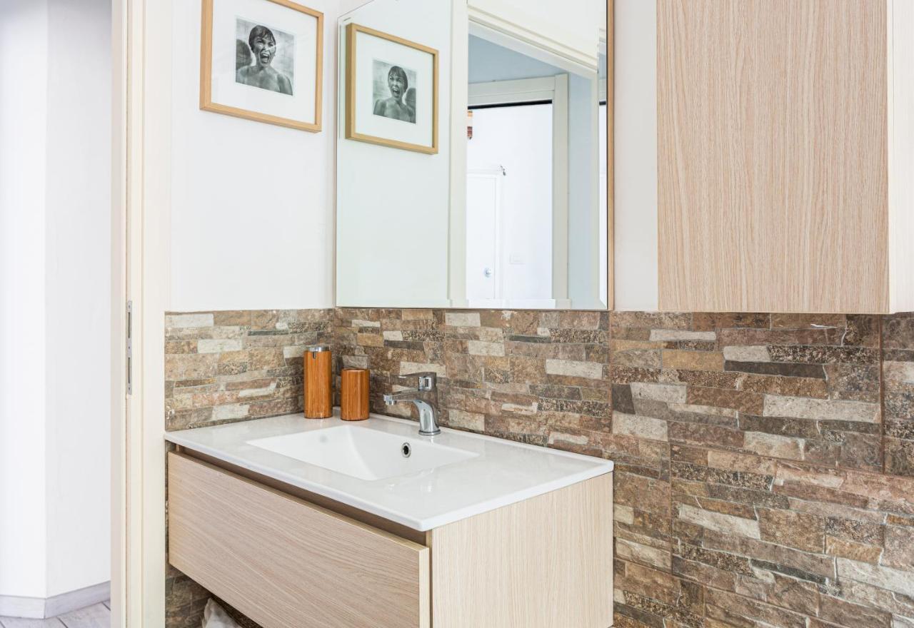 Spacious Retreat Steps From Lambrate Metro- Via Pacini มิลาน ภายนอก รูปภาพ